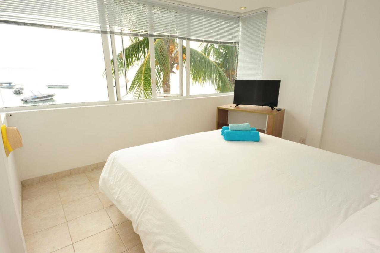 The Beach House - West Coast Mauritius Rivière Noire Buitenkant foto